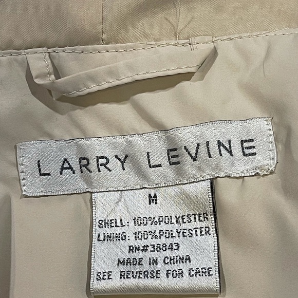 Larry Levine Lightweight Jacket with Hood - Picture 11 of 11